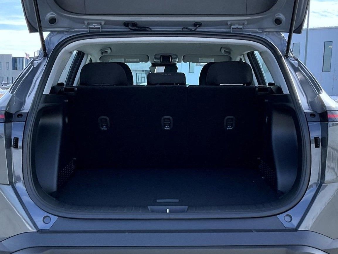 New 2026 Hyundai Kona SE image 10