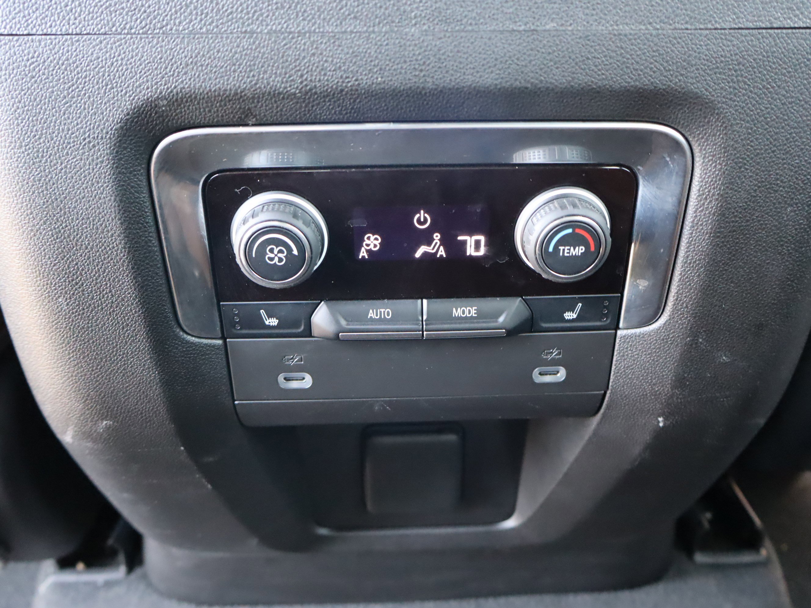 Used 2022 Chevrolet Tahoe High Country AWD/4WD image 34