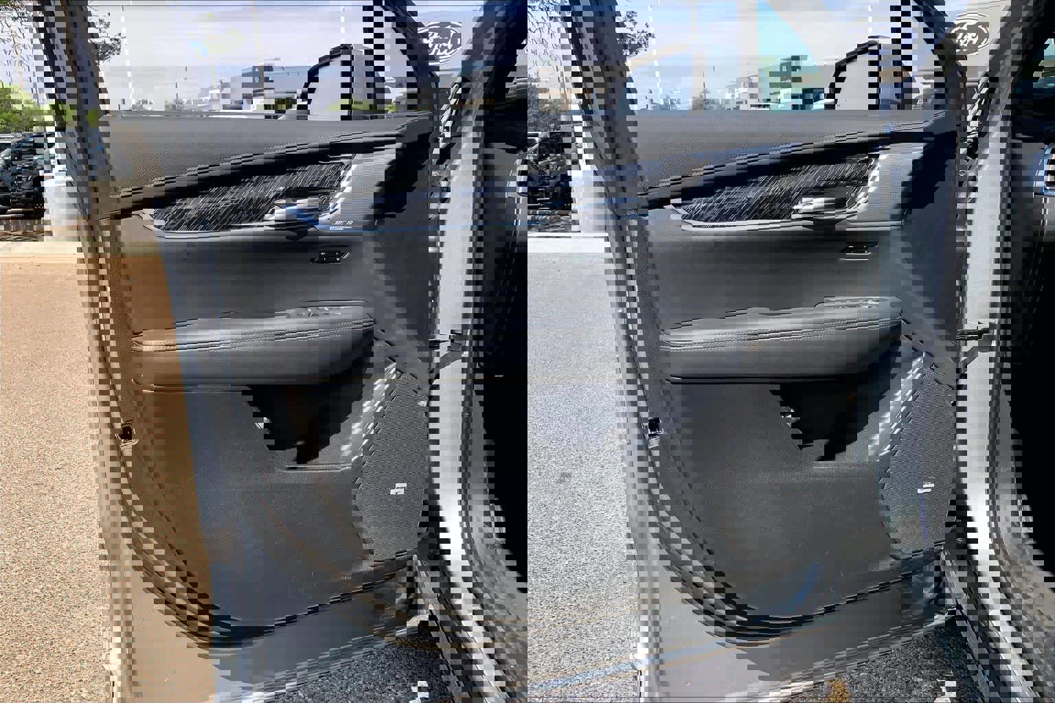 Used 2025 Cadillac XT6 Premium Luxury AWD/4WD image 22