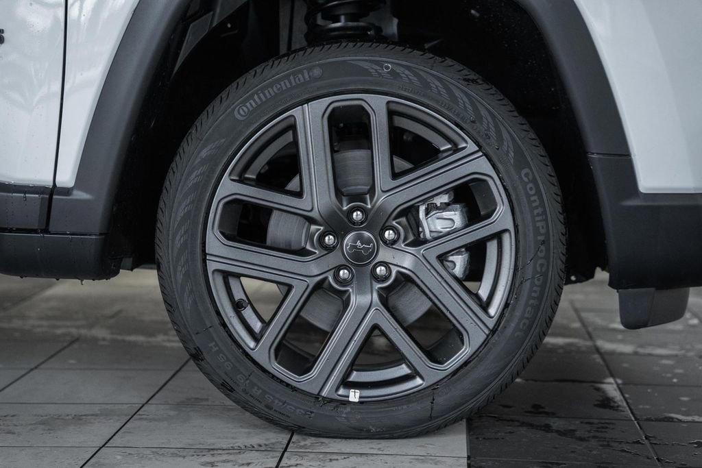 New 2026 Jeep Compass Limited w/ Sun, Sound & Navigation Group image 17