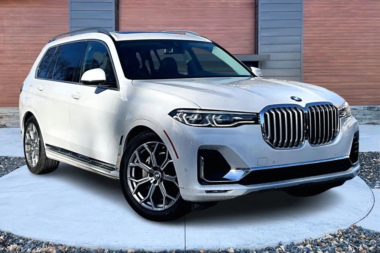 Used 2021 BMW X7 xDrive40i w/ Parking Assistance Package image 1