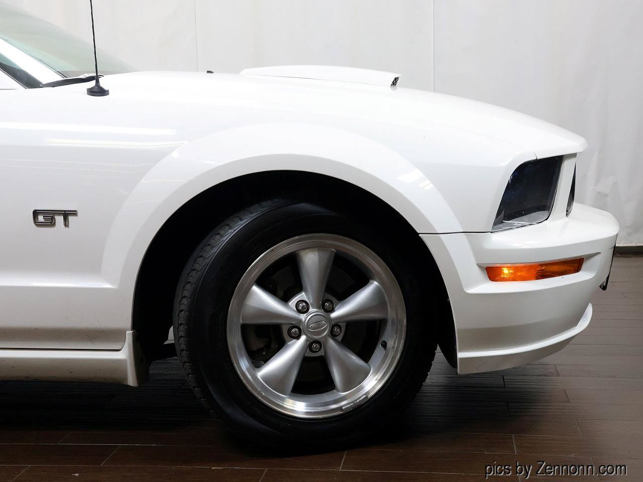 Used 2007 Ford Mustang GT RWD image 5