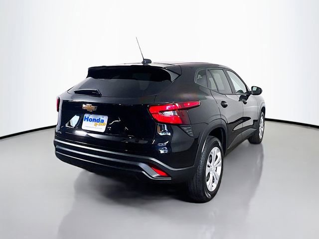 Used 2025 Chevrolet Trax LS FWD image 22