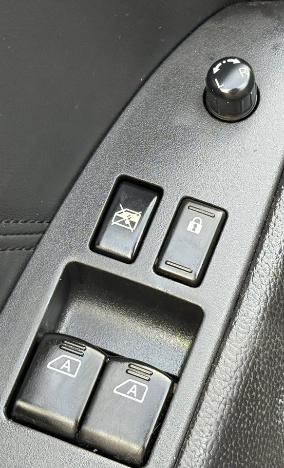 Used 2012 INFINITI G37 x w/ Premium Pkg image 16