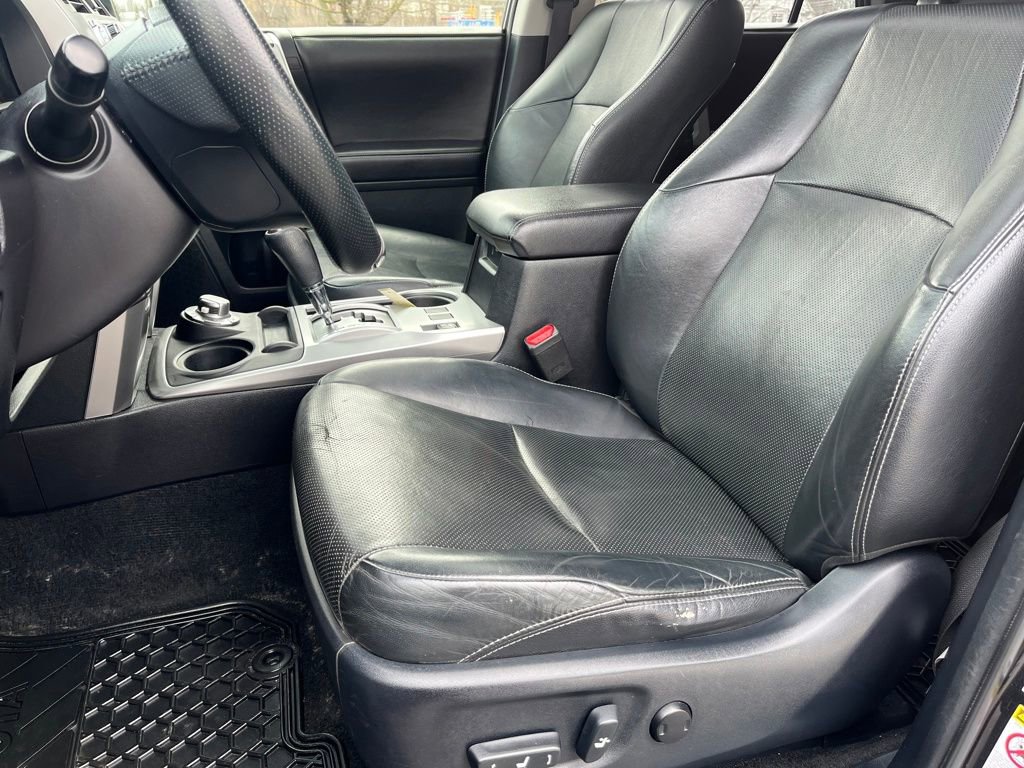 Used 2016 Toyota 4Runner Limited image 12