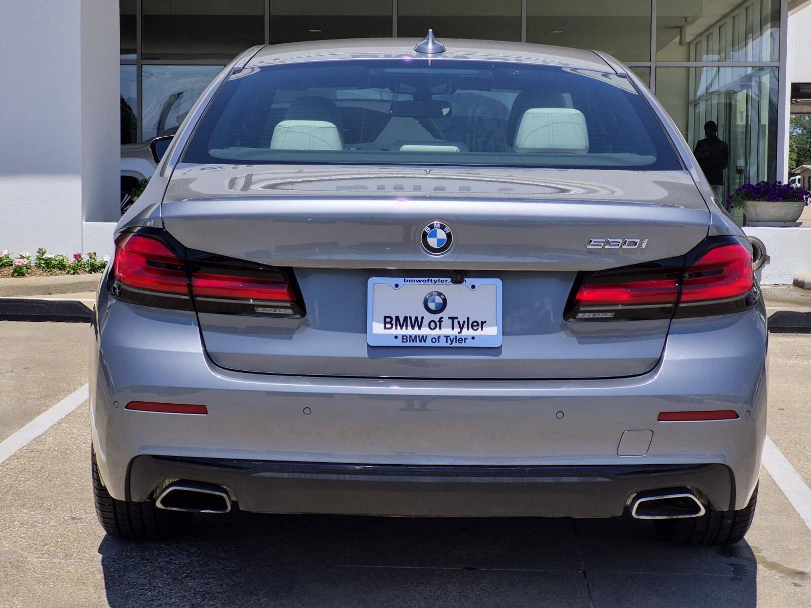 Certified 2023 BMW 530i w/ Premium Package RWD image 5