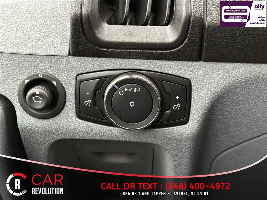 Used 2019 Ford Transit 250 130 Low Roof RWD image 17