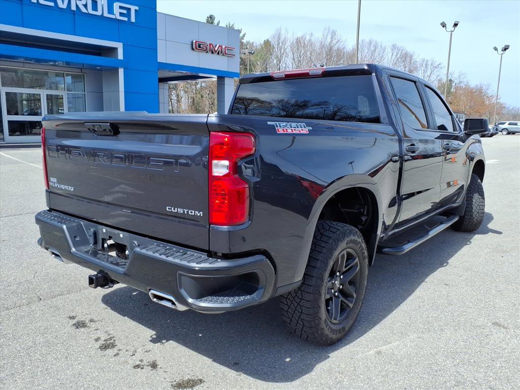Used 2024 Chevrolet Silverado 1500 Custom Trail Boss AWD/4WD image 4