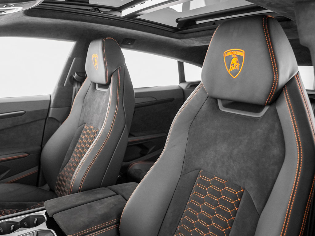 Used 2022 Lamborghini Urus AWD/4WD image 15