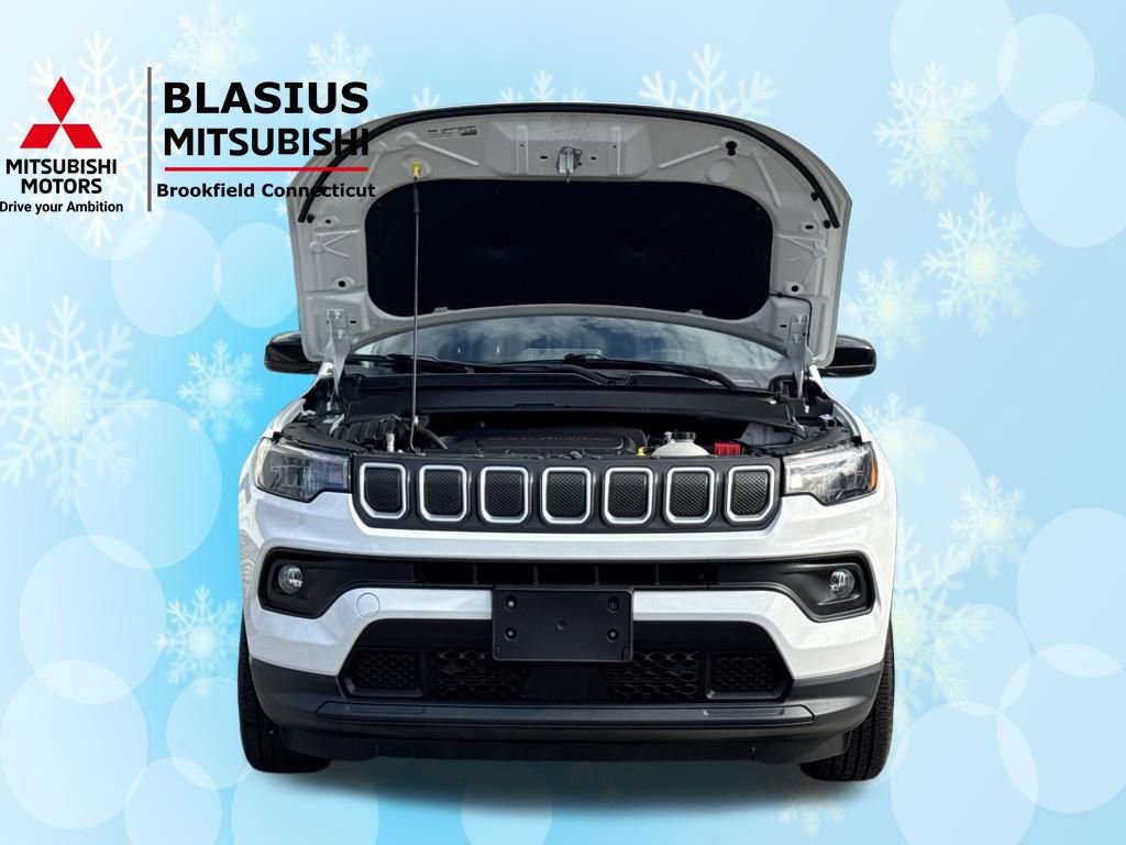 Used 2022 Jeep Compass Latitude image 30