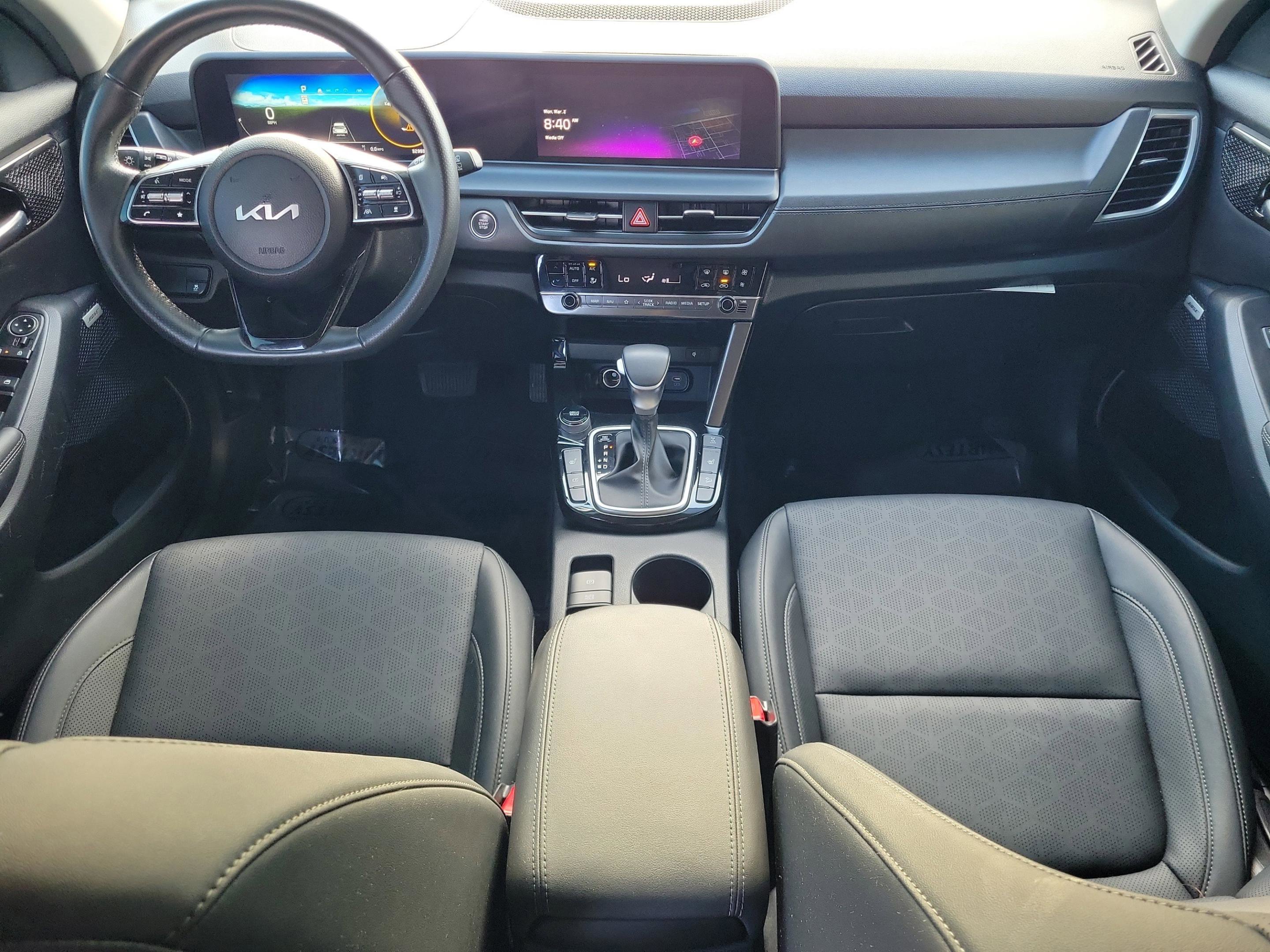 Used 2024 Kia Seltos SX image 11