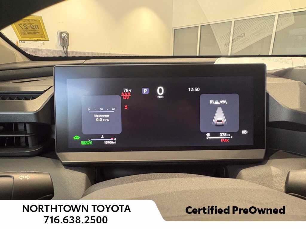 Used 2026 Toyota RAV4 LE AWD/4WD image 21