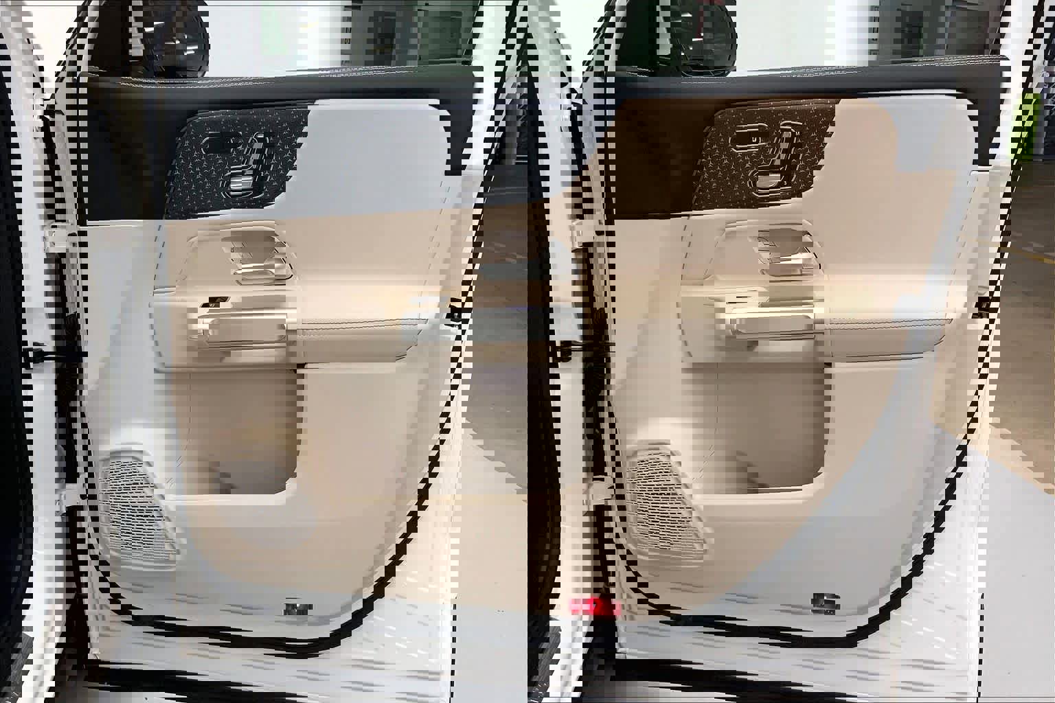 Used 2025 Mercedes-Benz GLB 250 image 10