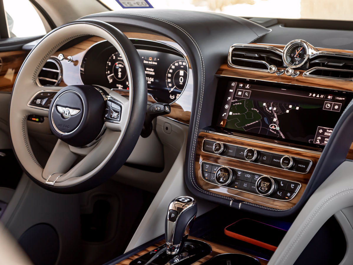 Certified 2024 Bentley Bentayga AWD/4WD image 36
