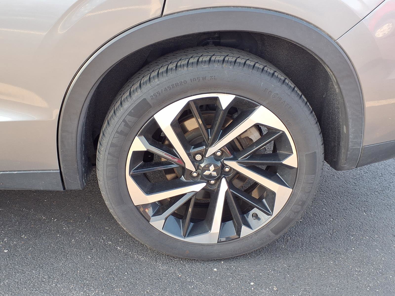 Used 2022 Mitsubishi Outlander SE image 17