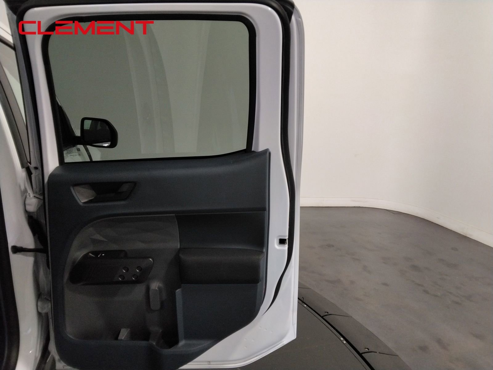 Used 2023 Ford Maverick XL image 39