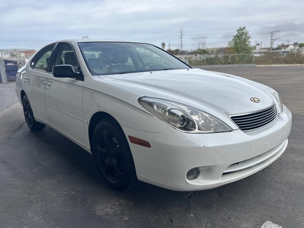 Used 2006 Lexus ES 330 image 2