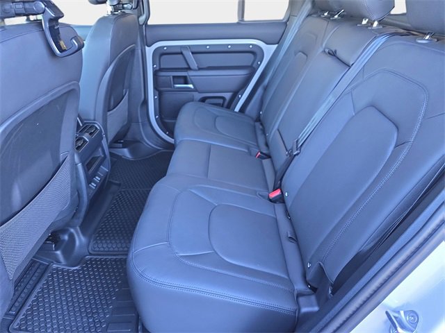 New 2026 Land Rover Defender 110 X-Dynamic SE image 8