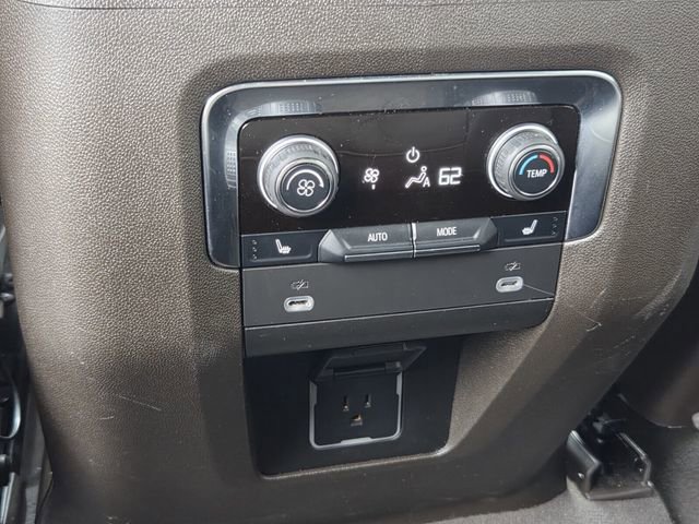 Certified 2024 Chevrolet Tahoe Z71 w/ Luxury Package AWD/4WD image 17