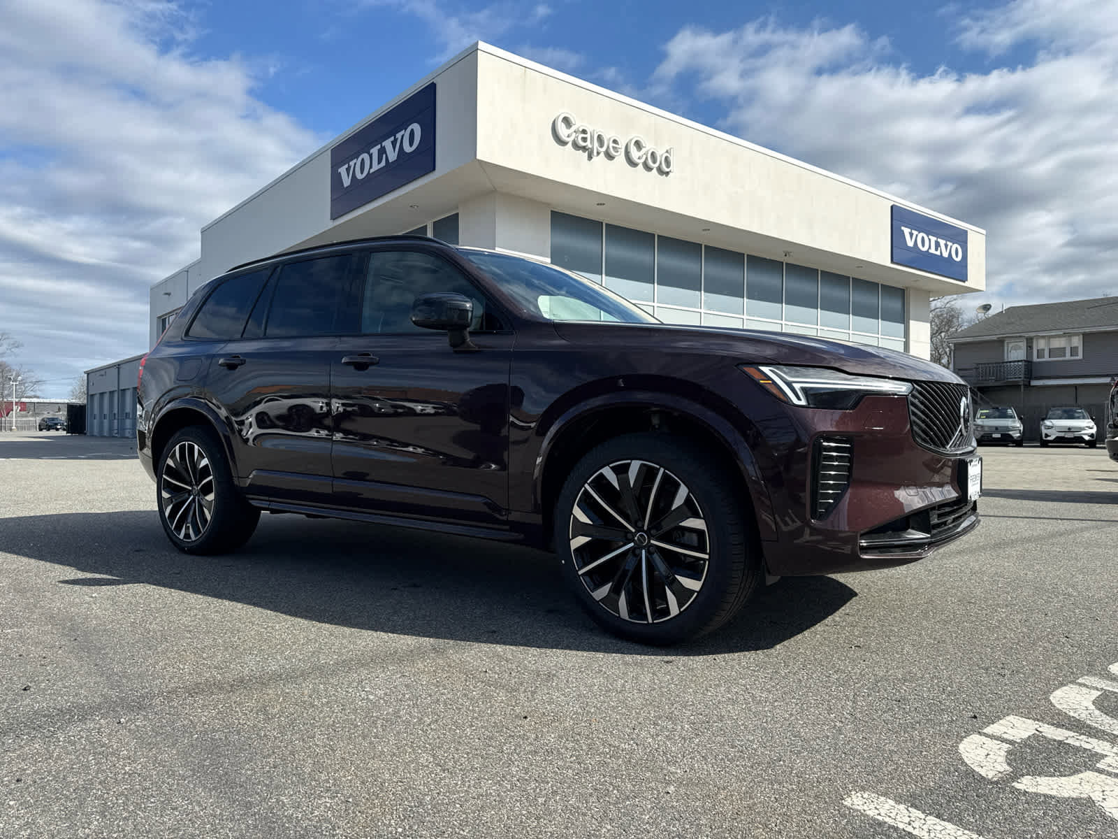 New 2026 Volvo XC90 T8 Ultra w/ Protection Package Premier image 2
