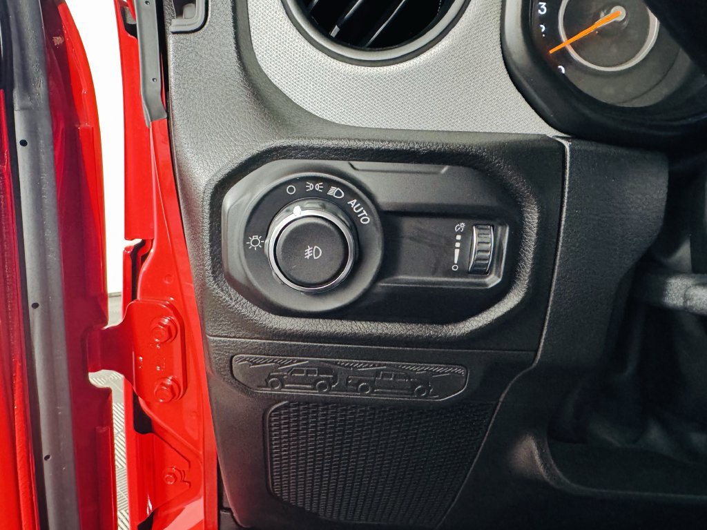 Used 2026 Jeep Wrangler Unlimited Sport AWD/4WD image 9