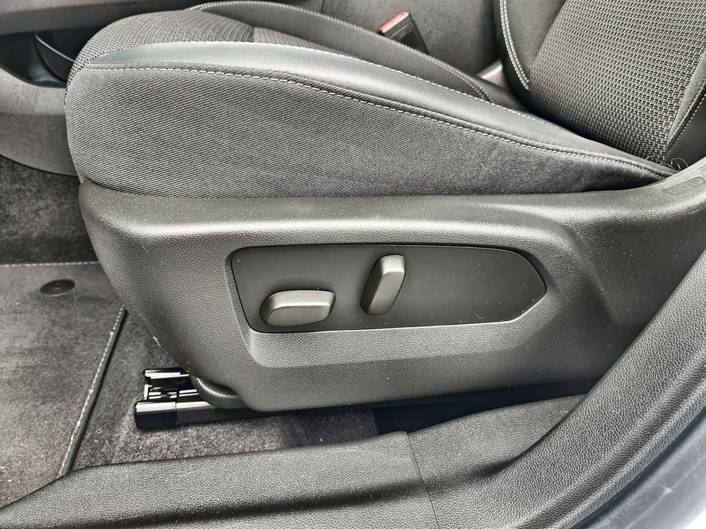 Used 2022 Buick Envision Preferred FWD image 14