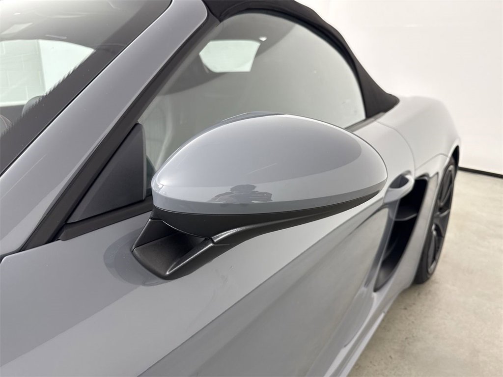 New 2025 Porsche 718 Boxster GTS image 12