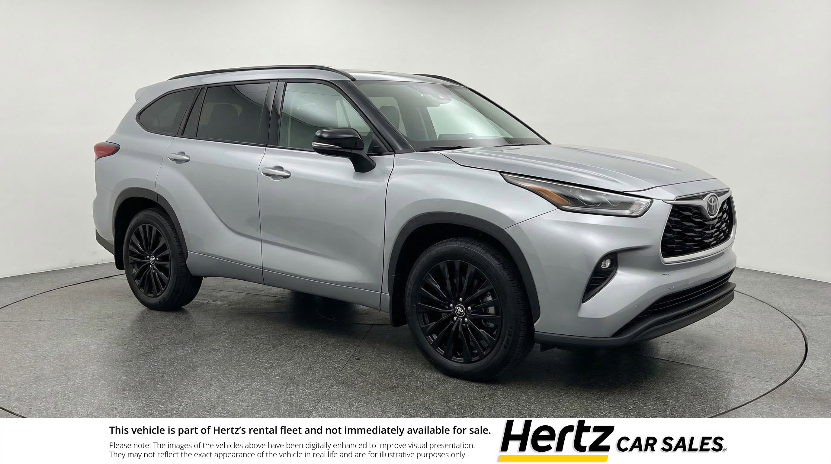 Used 2025 Toyota Highlander XSE image 1