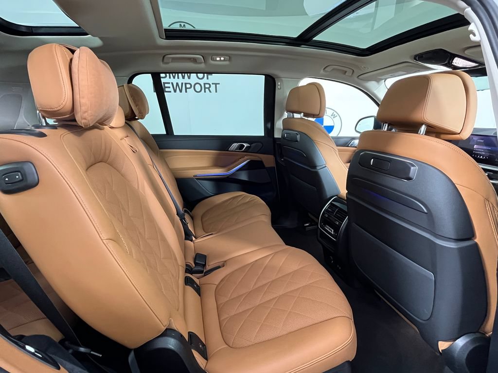 Used 2026 BMW X7 xDrive40i AWD/4WD image 24