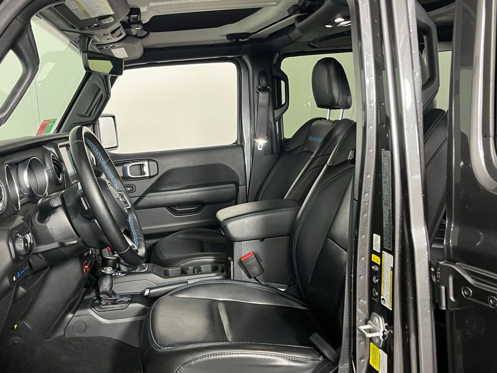 Used 2021 Jeep Wrangler Unlimited Rubicon 4xe w/ Steel Bumper Group image 23