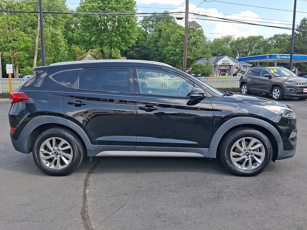 Used 2017 Hyundai Tucson Eco w/ Cargo Package AWD/4WD image 7