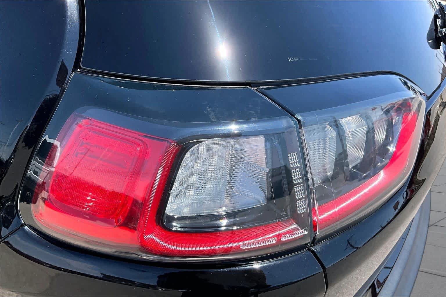 Used 2022 Jeep Cherokee Latitude AWD/4WD image 24