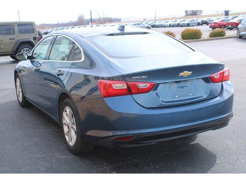 Used 2025 Chevrolet Malibu LT FWD image 6
