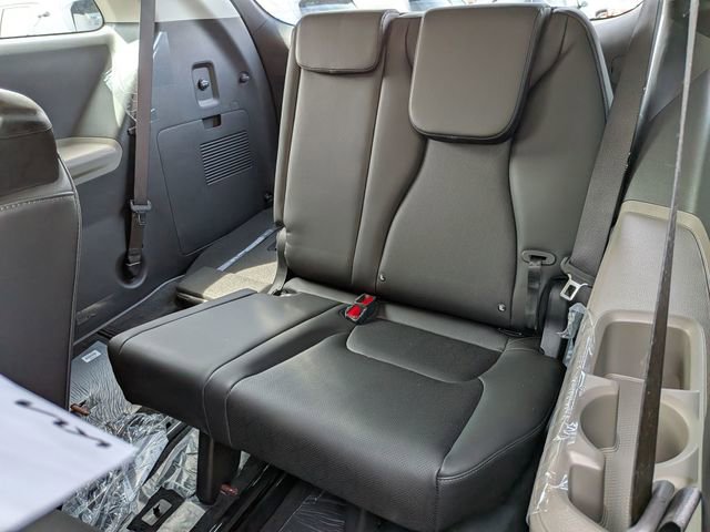 New 2026 Kia Carnival FWD image 21