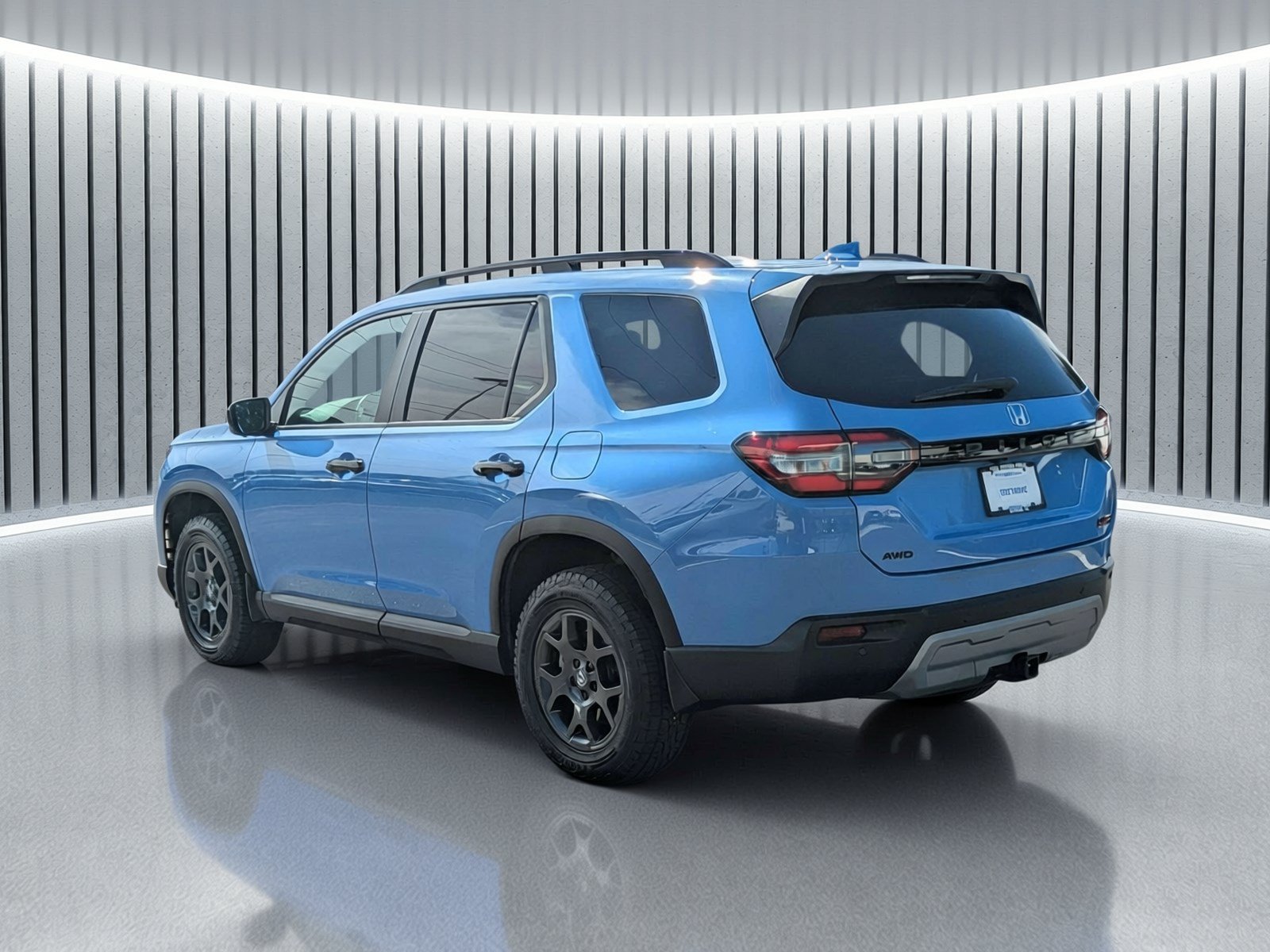 Certified 2025 Honda Pilot TrailSport image 8