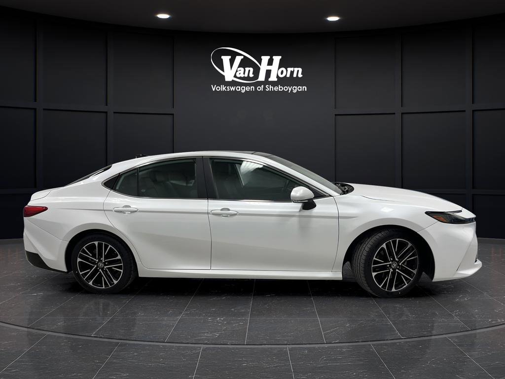 Used 2025 Toyota Camry XLE image 2