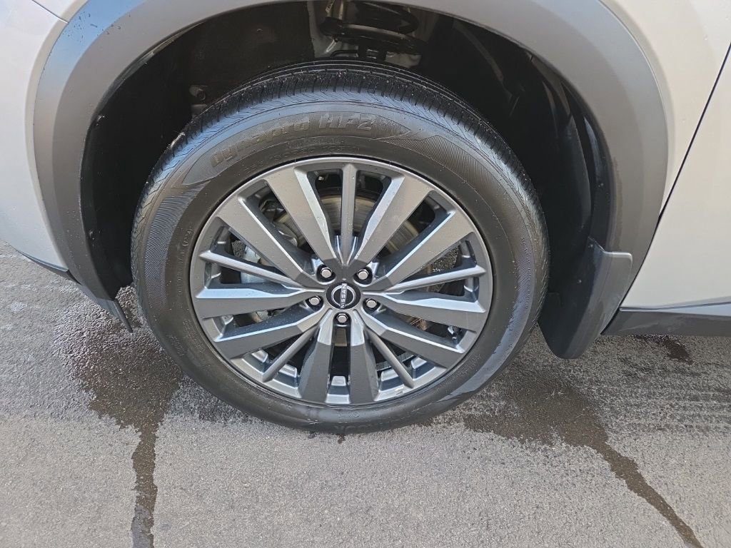 Used 2024 Nissan Pathfinder SL w/ SL Premium Package image 9