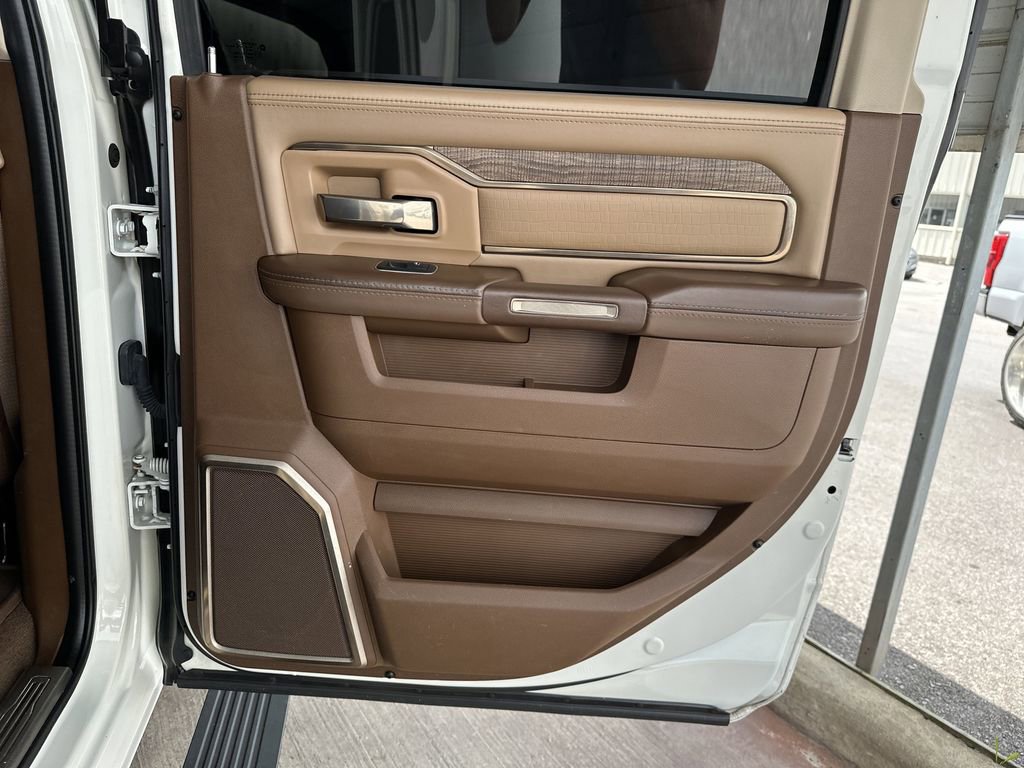 Used 2021 RAM 3500 Limited AWD/4WD image 33