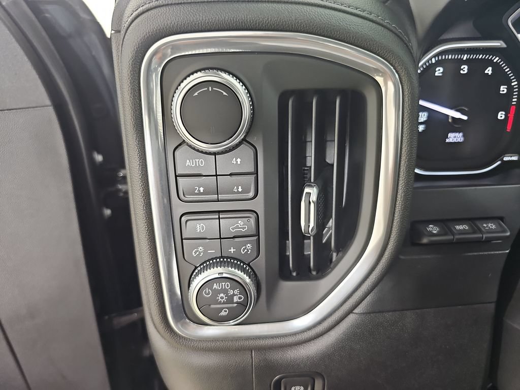 Used 2019 GMC Sierra 1500 Denali w/ Denali Ultimate Package AWD/4WD image 33