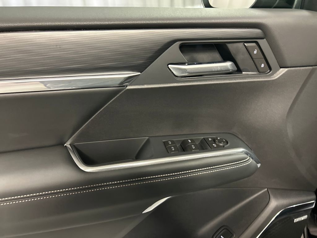 New 2026 GMC Acadia Elevation w/ Black Edition image 12