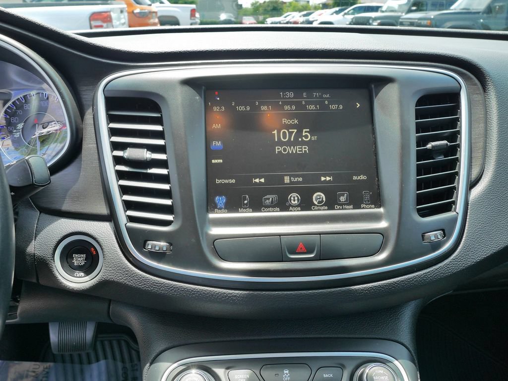 Used 2017 Chrysler 200 Limited Platinum FWD image 26