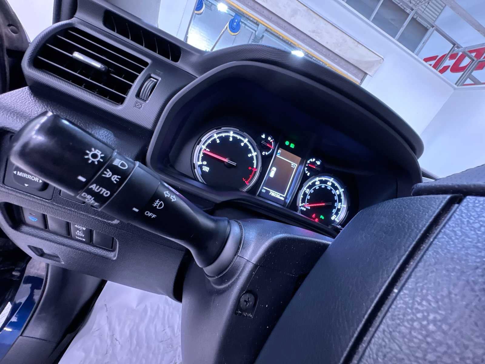 Used 2020 Toyota 4Runner Limited AWD/4WD image 18