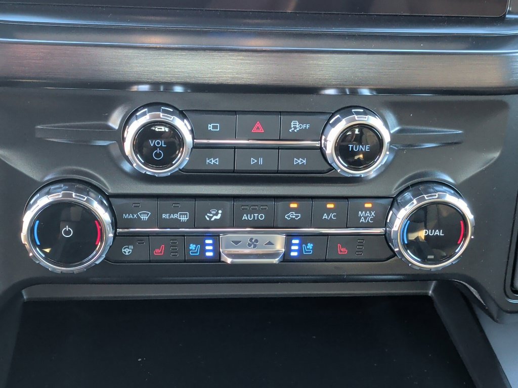 New 2027 Ford F350 Lariat w/ Lariat Ultimate Package AWD/4WD image 32