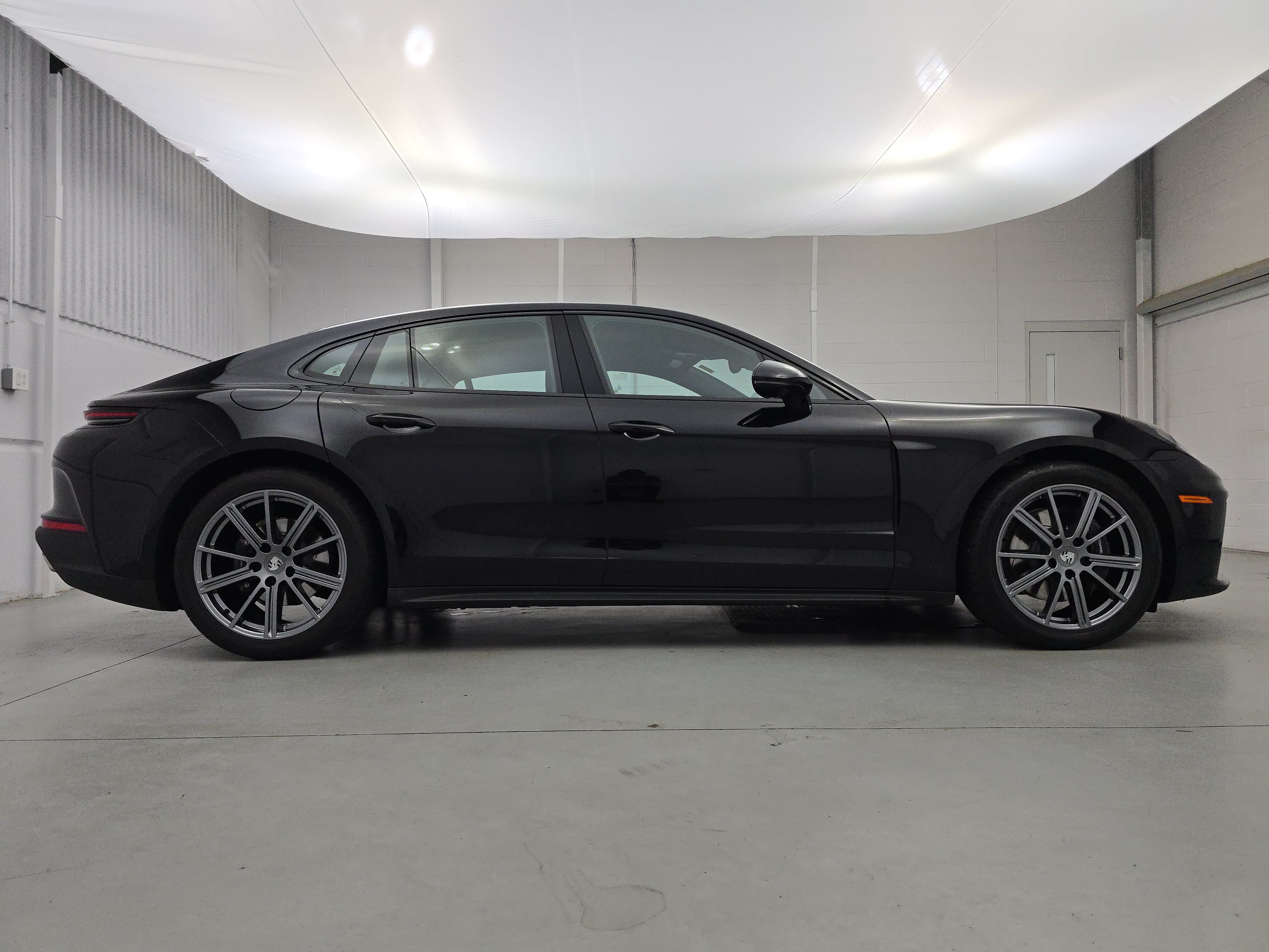 Certified 2025 Porsche Panamera 4 AWD/4WD image 8