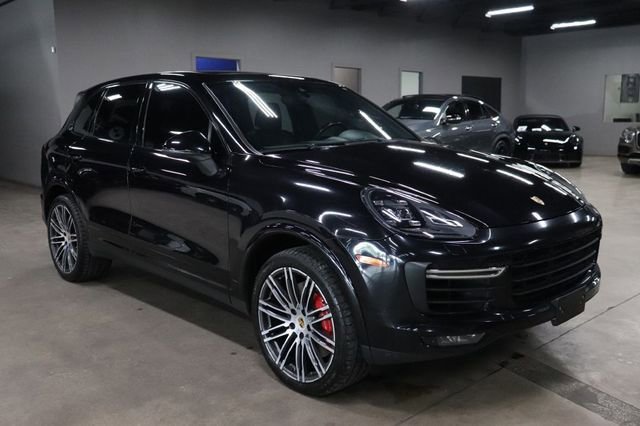 Used 2017 Porsche Cayenne Turbo AWD/4WD image 7