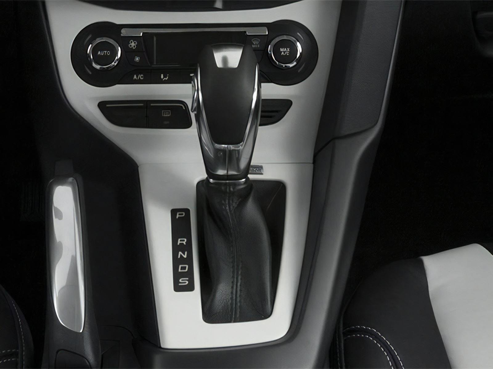Used 2014 Ford Focus SE FWD image 8