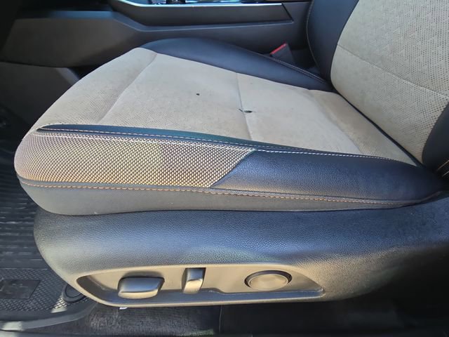 Used 2025 Chevrolet Equinox ACTIV FWD image 30