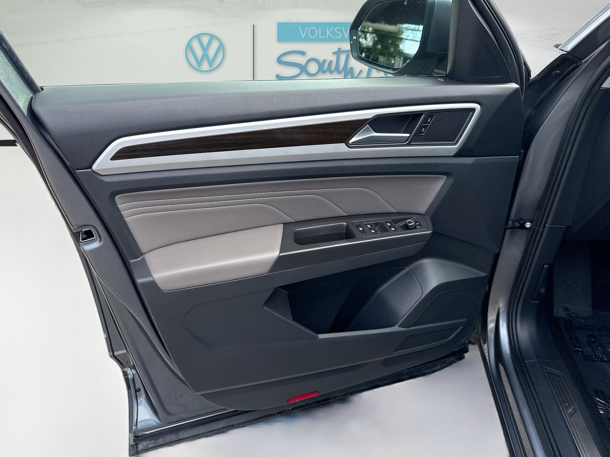 Used 2022 Volkswagen Atlas SE FWD image 19
