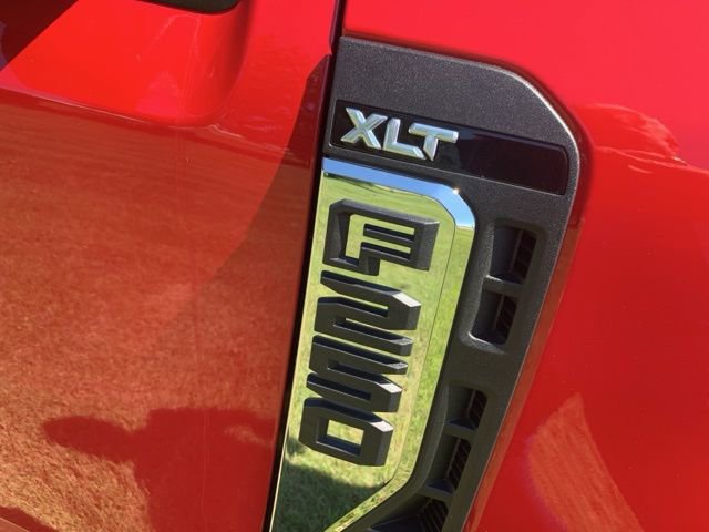 Used 2024 Ford F250 XLT w/ Snow Plow/Camper Package image 9