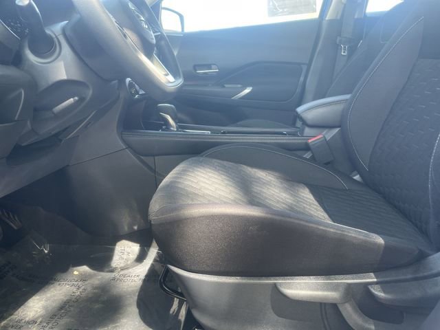 Used 2021 Nissan Kicks SV FWD image 17